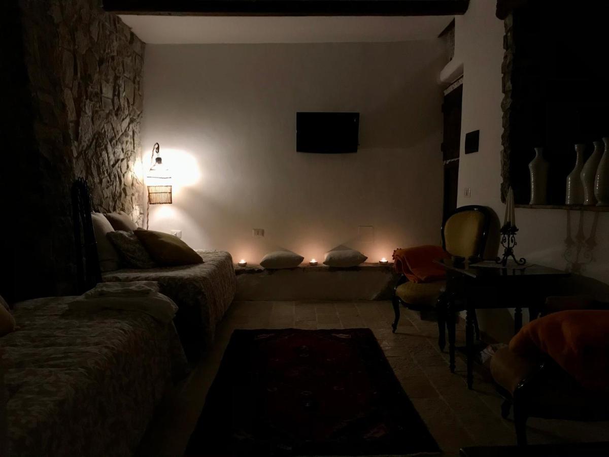 Borgo Manca Suite Sasso di Castalda Exterior foto