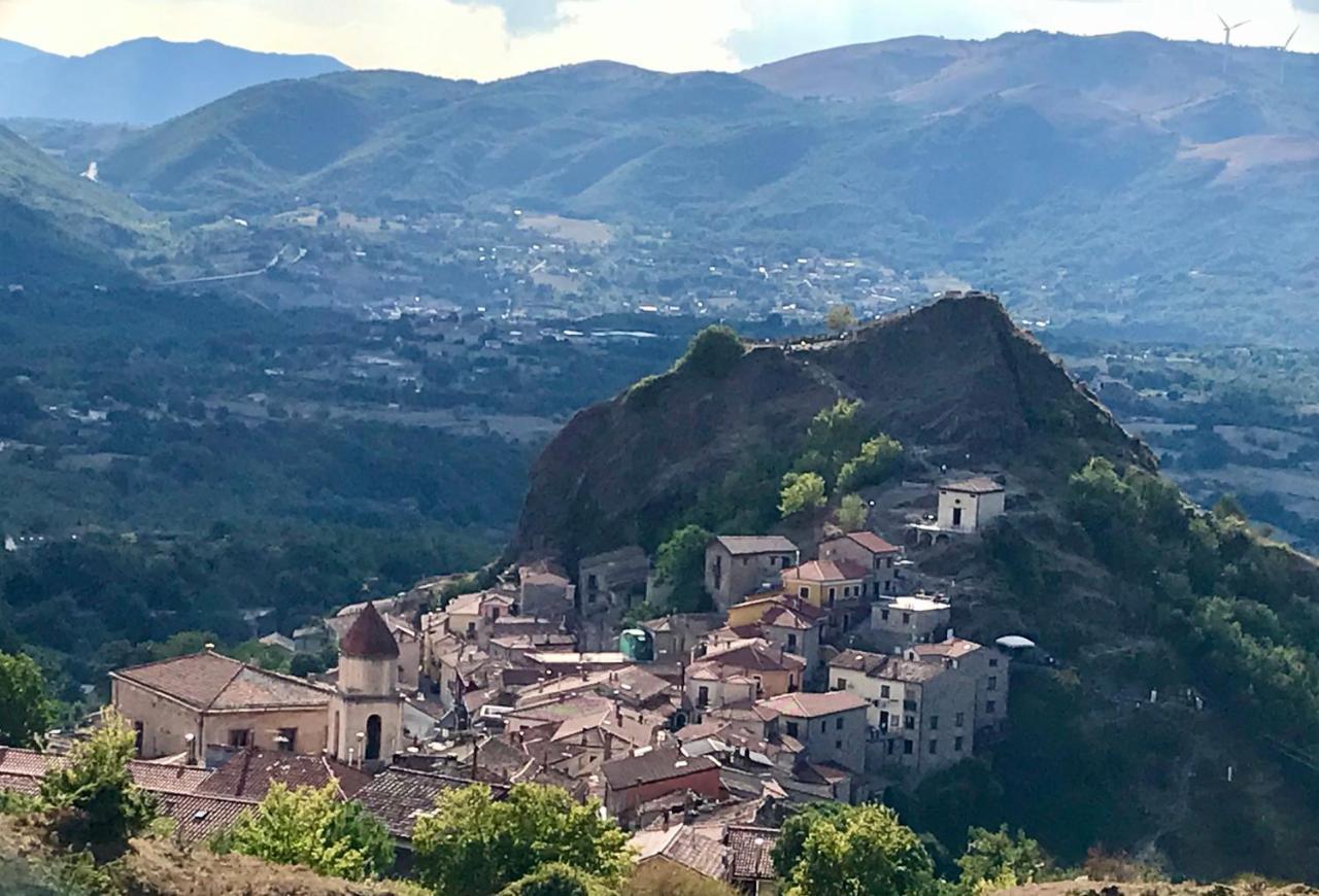 Borgo Manca Suite Sasso di Castalda Exterior foto